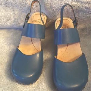 Dansko “Taci Tan Waxy Calf”.  Size 7.5